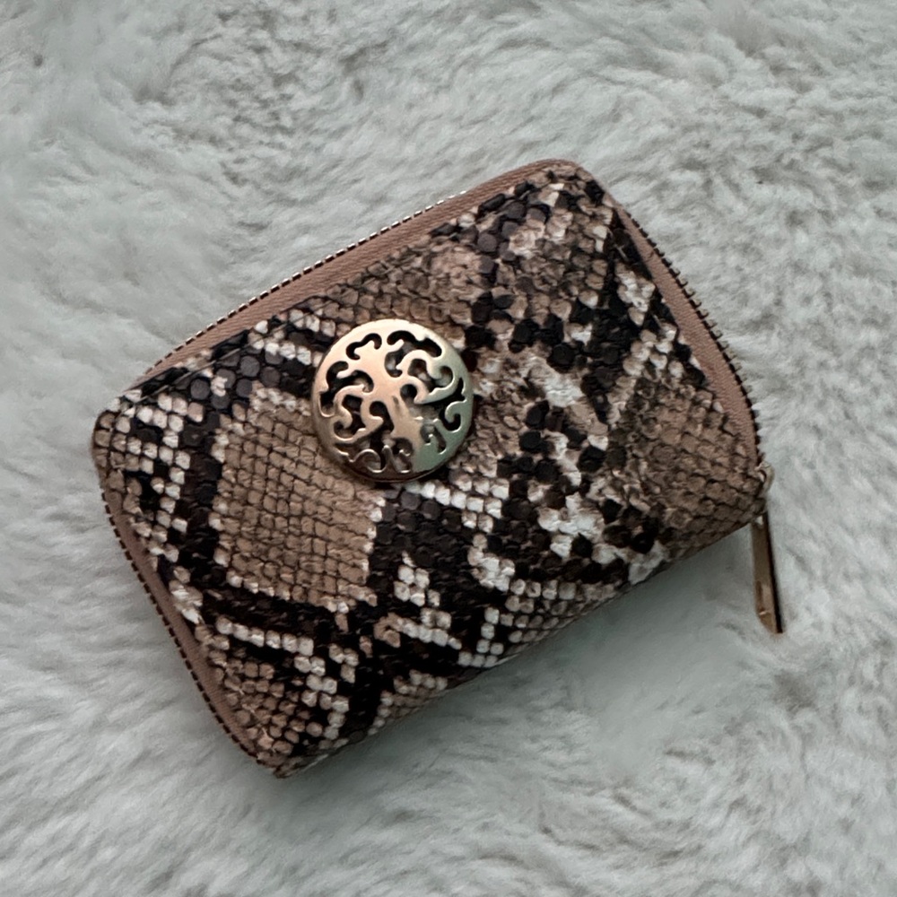 Elegant Snakeskin Pattern Card Wallet